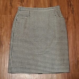 Houndstooth Pencil Skirt